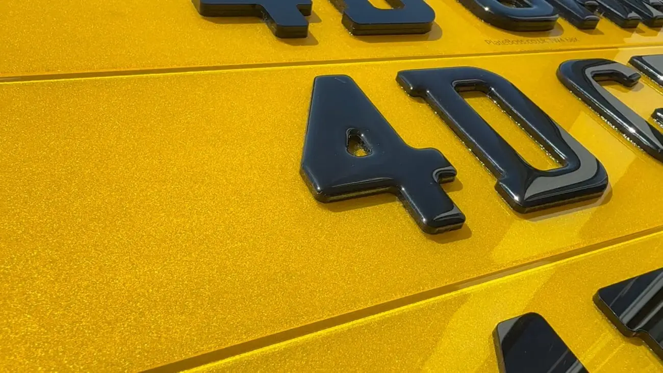 What Are 4D Number Plates? 3mm, 6mm and Gel Explained 2 What are 4D number plates? Laser-cut 4D characters standing off a yellow rear plate